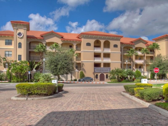 7710  LAKE VISTA CT  #205,LAKEWOOD RANCH,34202